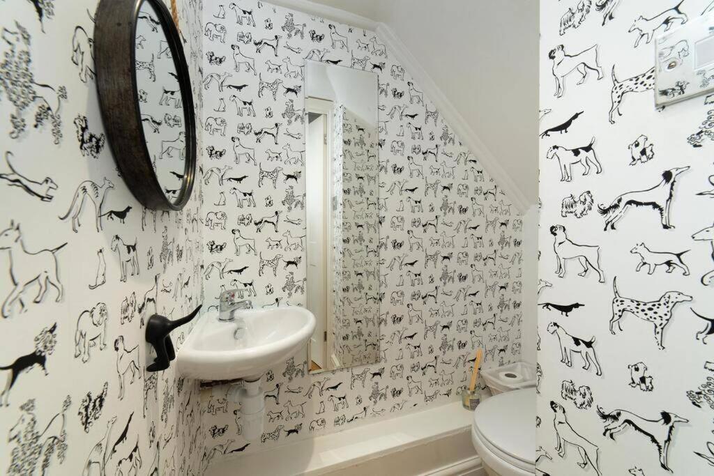 Aderta Stylish House For 7 People, Free Parking, 2 Min Walking From Ashley Cross And Near Sandbanks Beach Poole Exterior foto